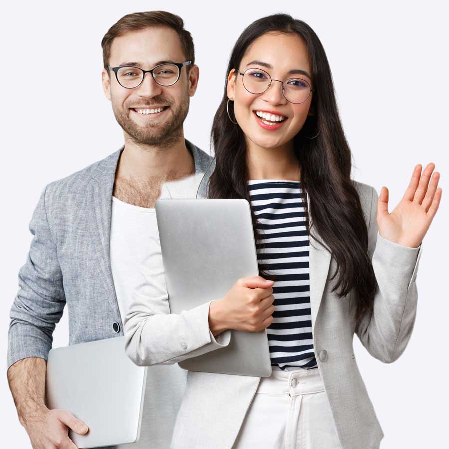 hombre y mujer con computadora mirando a la cámara